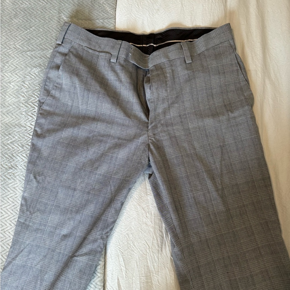 Louis Raphael men’s dress pant, size 33x30